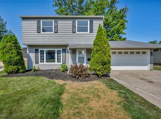 404 Waterbury Dr, Eastlake, OH