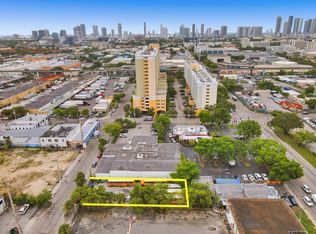 1352 NW 21st St, Miami, FL 33142
