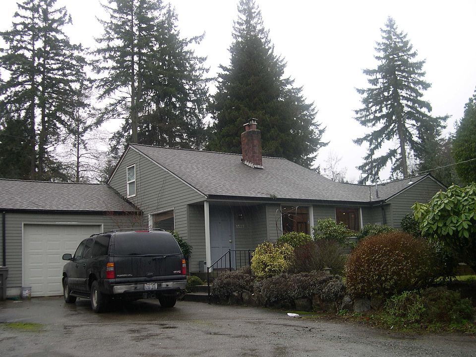 1st image of 1529 NE Brockman Pl