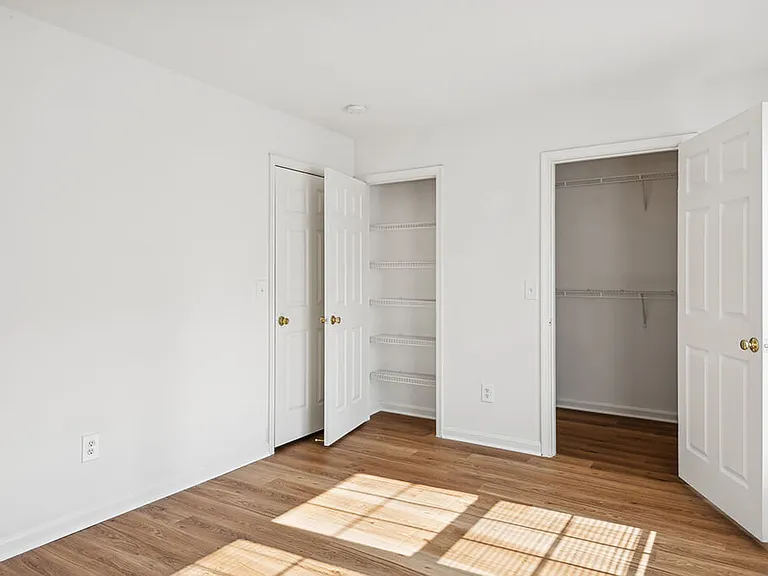 Broadwater Townhomes — Photo 4