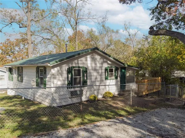 19201 Hancock Rd, Warsaw, MO 65355