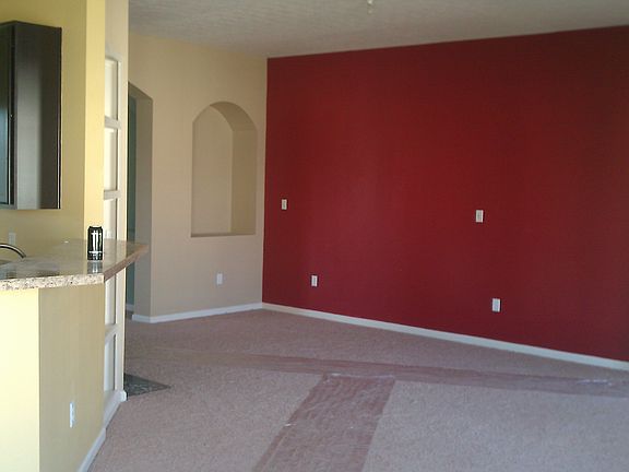 4th image of 1428 Lakes Circle Dr