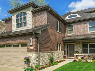 345 N Elm Ave, Elmhurst, IL 60126