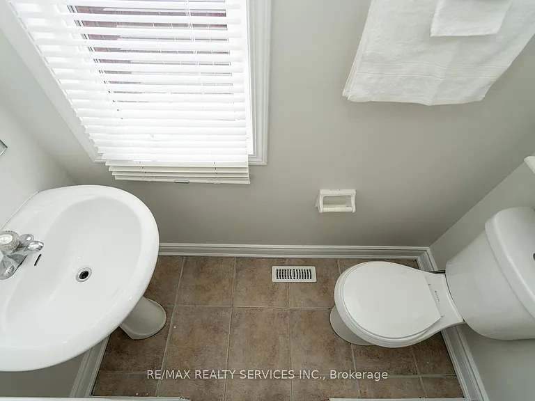 85 Williamson Dr — Photo 31