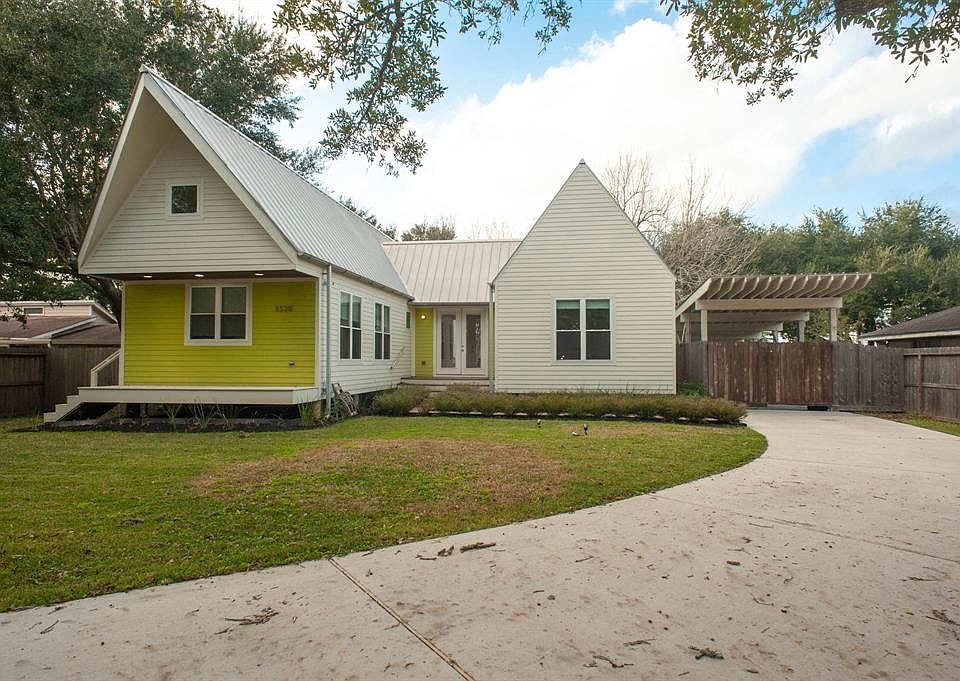 1st image of 3520 W Circle Dr