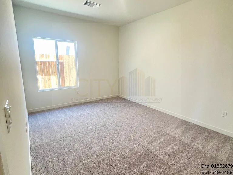 8607 Avon St — Photo 10
