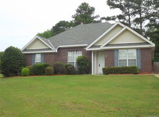 241 Jasmine Ct, Deatsville, AL 36022