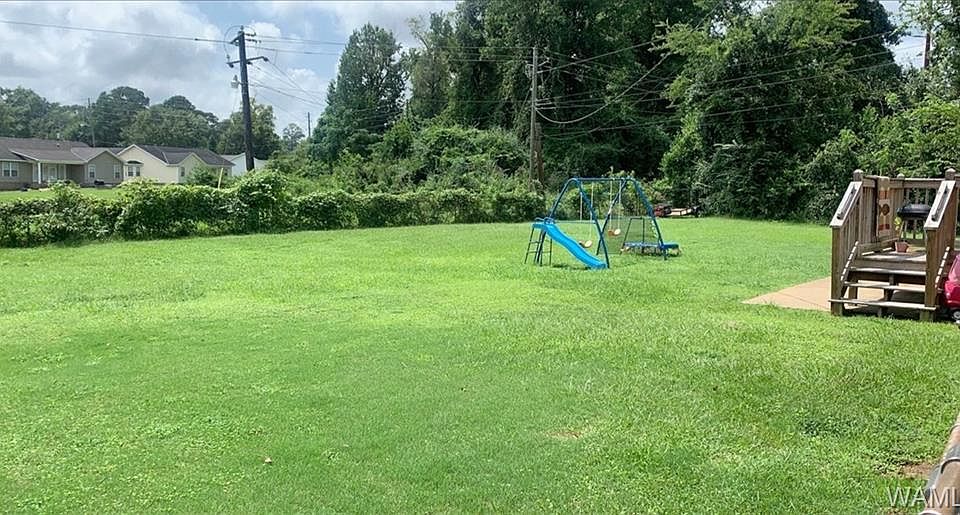 2nd image of 151 Camellia Dr