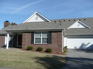 903 Spring Glen Way, Lyndon, KY 40242