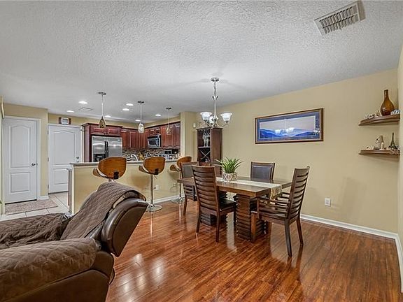 3rd image of 13307 Tanja King Blvd