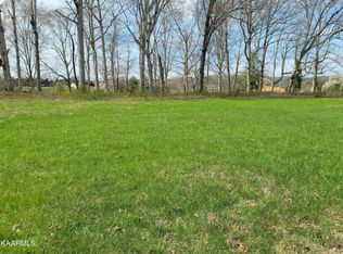 Wild Pear Trl, Dandridge, TN 37725