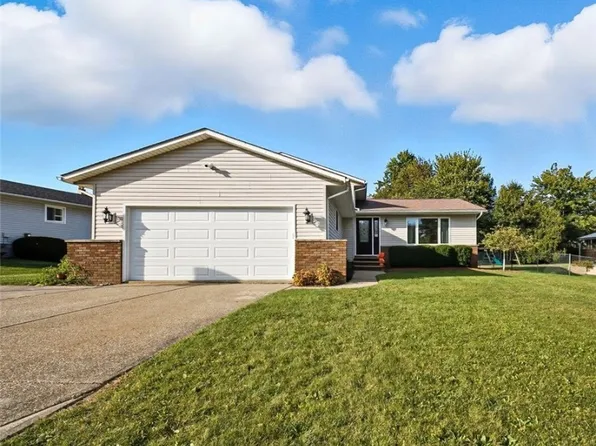 4139 Beverly Hills Dr, Brunswick, OH 44212