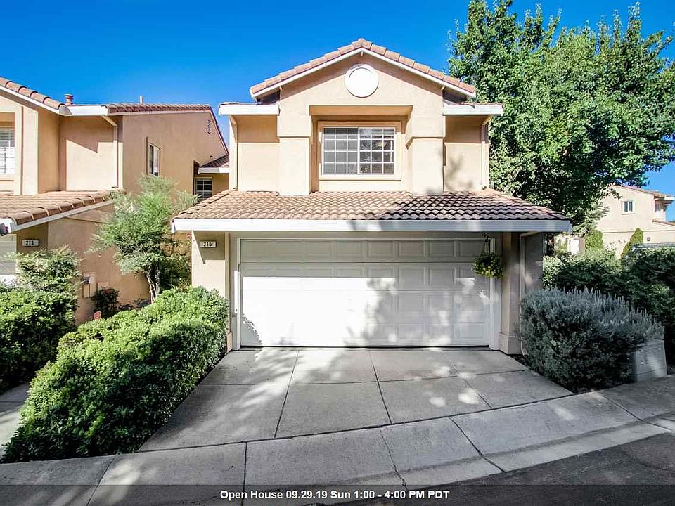 1st image of 215 Portola Dr