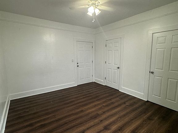 3rd image of 86 Girard Ave Floor 1