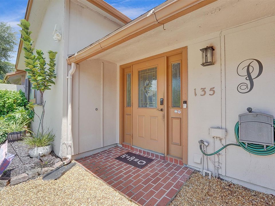 1st image of 2400 SW 19th Avenue #135