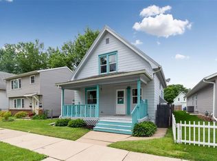 438 9th Ave SW, Cedar Rapids, IA 52404