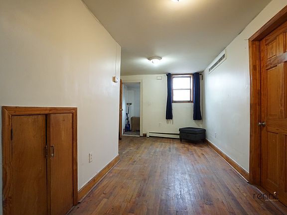 3rd image of 1354 E 40th St