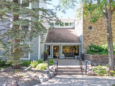 3020 Saint Albans Mill Rd APT 312, Minnetonka, MN, 55305