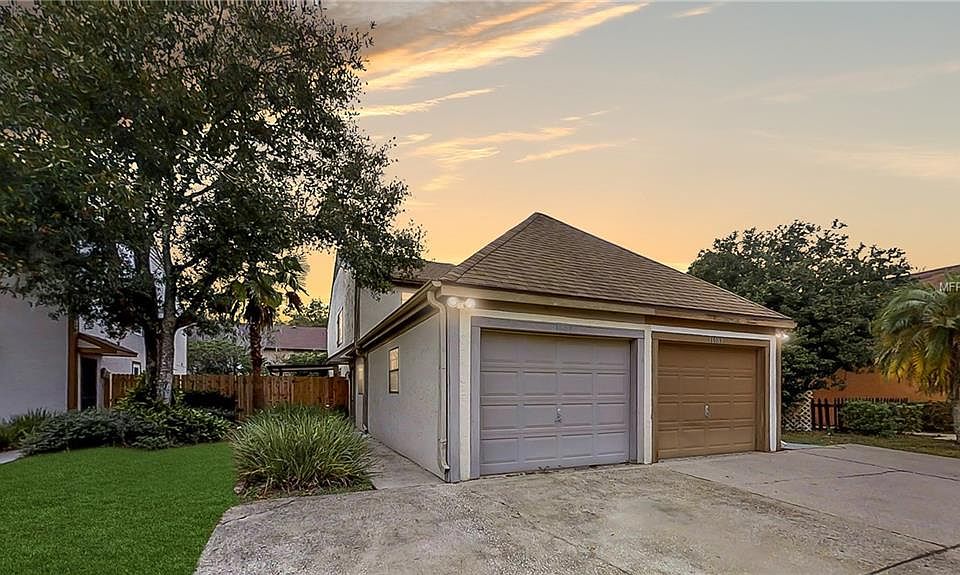 1st image of 16085 Dawnview Dr