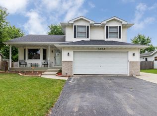 1428 Phoenix Ln, Joliet, IL 60431