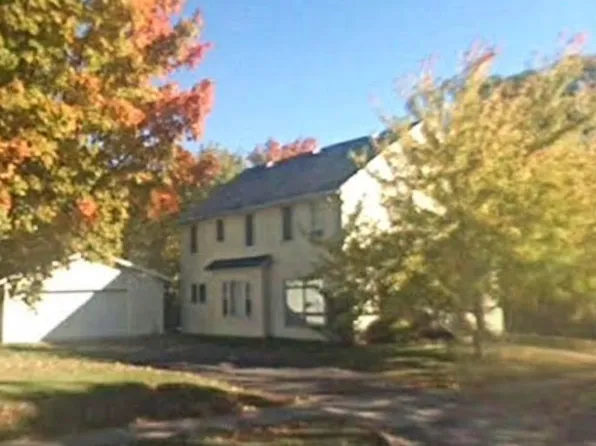 27 E Lasalle Ave, Barron, WI 54812