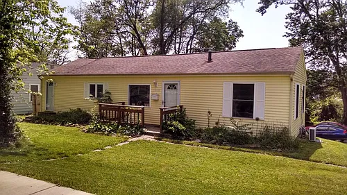 1402 S Henderson St Photo 1