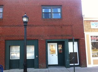 36 Naugatuck Ave APT 1, Milford, CT 06460