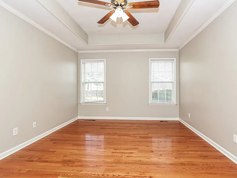 2306 Amber Glen Dr — Photo 11