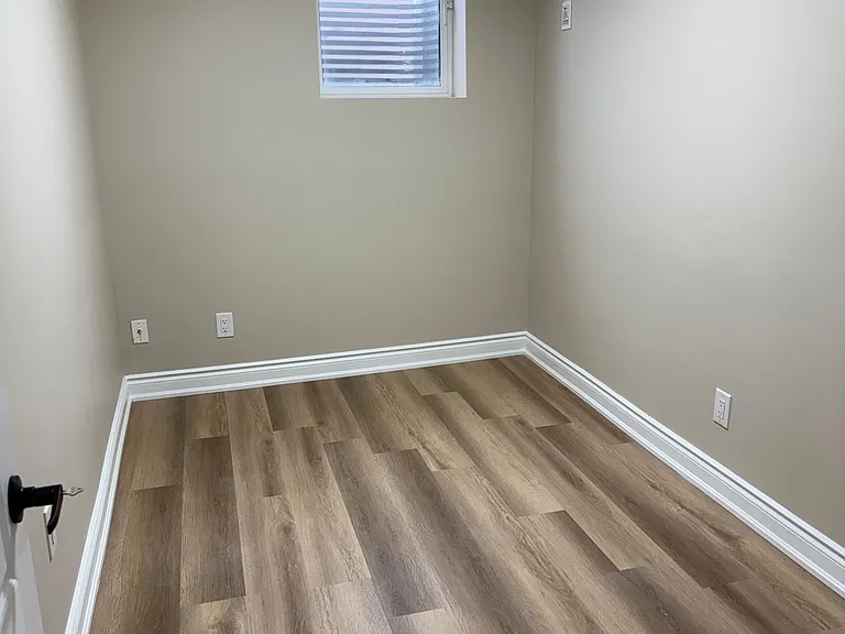 5487 Challenger Dr #BASEMENT — Photo 6