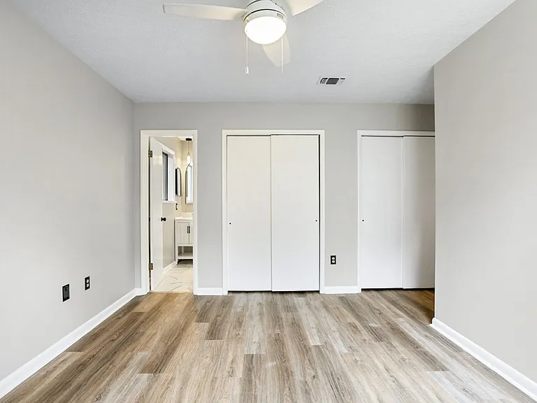 3 Oxford Ct — Photo 11