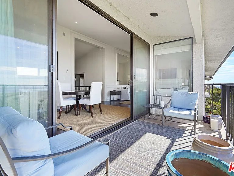 6787 Las Olas Way — Photo 10