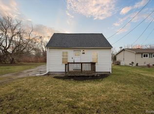 3313 Lockhead, Burton, MI 48529