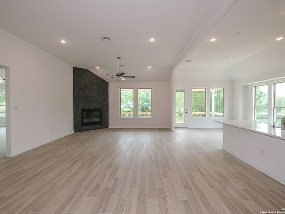 5th image of 5916 Provo Place