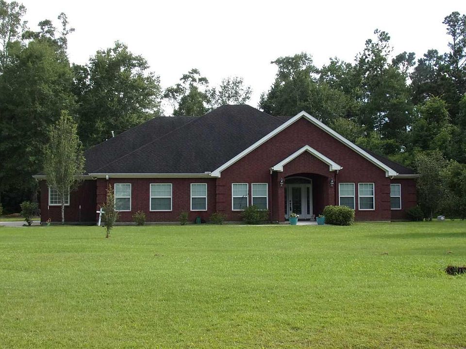 1st image of 700 Evangeline Dr