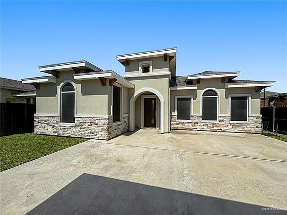 3rd image of 402 S Viento Dorado St