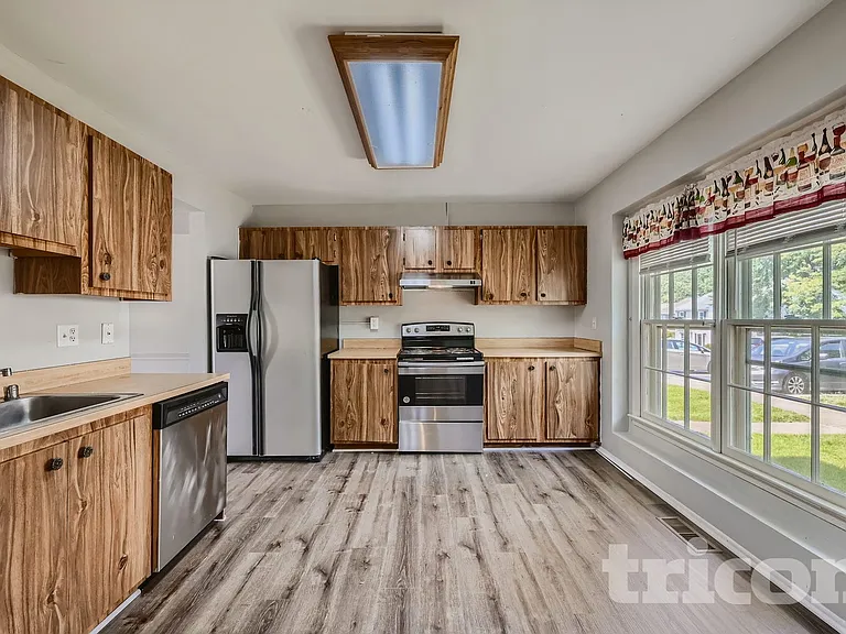 1103 Riverboat Ct — Photo 10