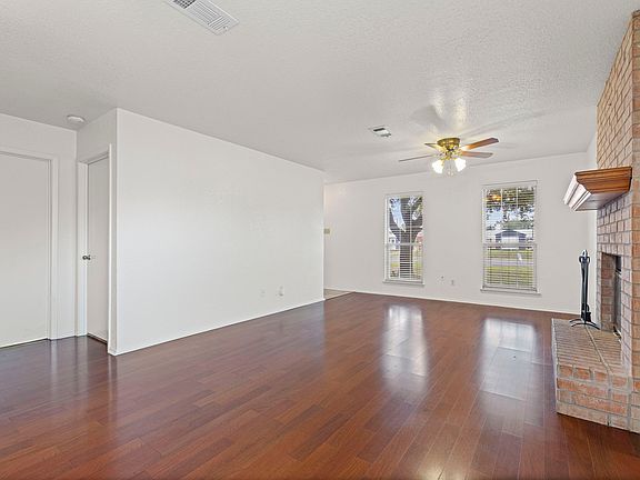 4th image of 3077 W Elm Mott Dr