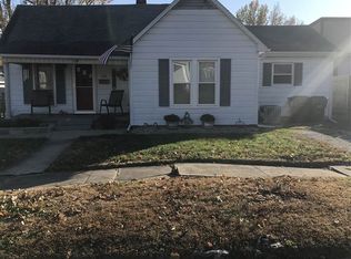 138 S 11th St, Clinton, IN 47842