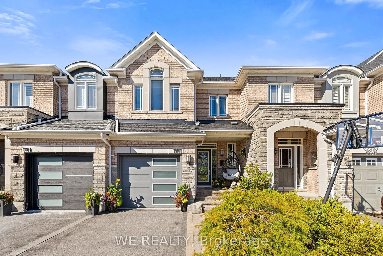 1911 Calvington Dr photo 1