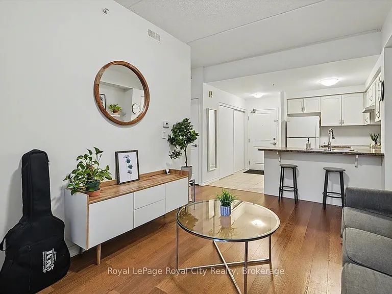 1284 Gordon St #120 — Photo 12