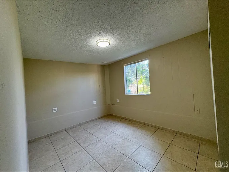 5025 Fillmore Ave #A — Photo 5