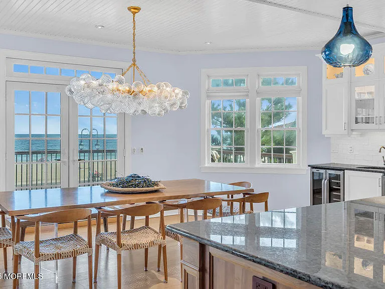 1302 Ocean Ave — Photo 3