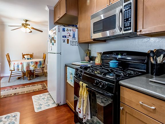 4th image of 15008 Campus Park Dr APT D