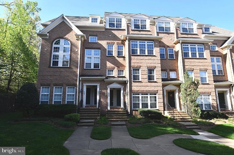 1st image of 9505 Walker Way