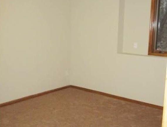 4th image of 808 W 136th St