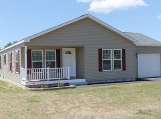 18 NE Morning Glory Dr, Franklin, NH 03235