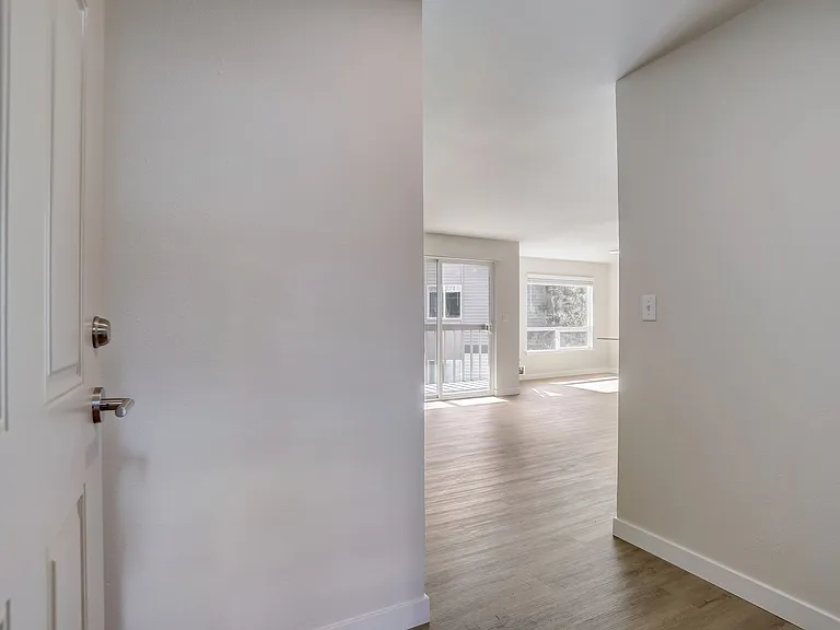 Bellefield Manor — Photo 113