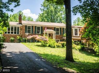 8705 Mitchell Rd, La Plata, MD 20646