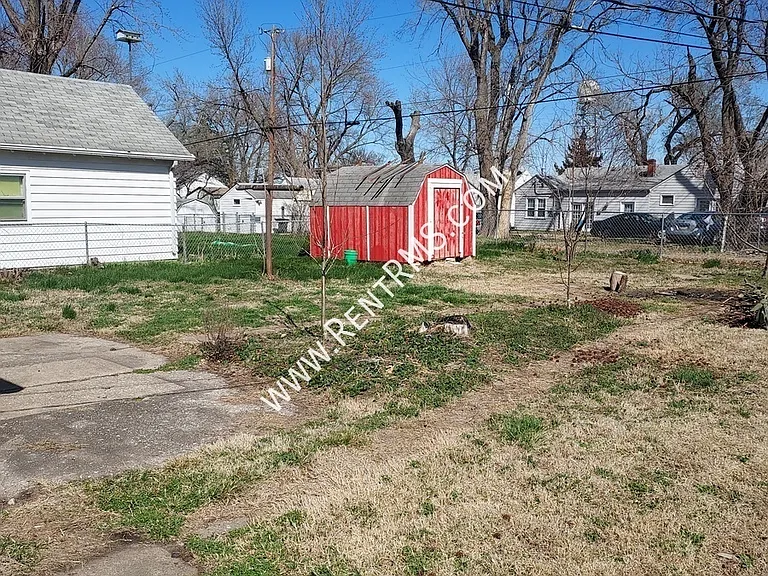 1108 NE Kellam Ave — Photo 20