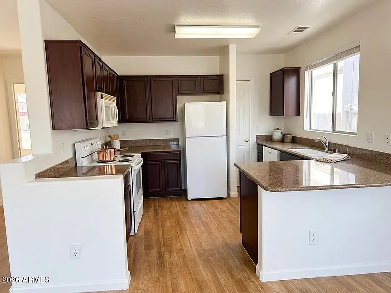 23363 W Pima St — Photo 3
